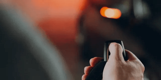 אישור נעילה ופתיחה ויזואלי